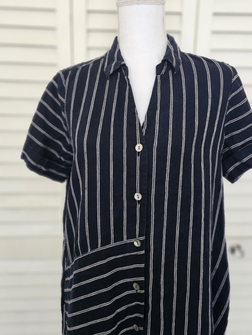 J Jill Love Linen Dress Size S Navy White Stripe Button Front V Neck Loose Fit - Picture 4 of 12